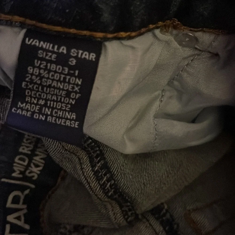Vanilla Star Embroidered Patch Skinny Jeans Size 3 – Mid Rise Floral Denim - Picture 4 of 6